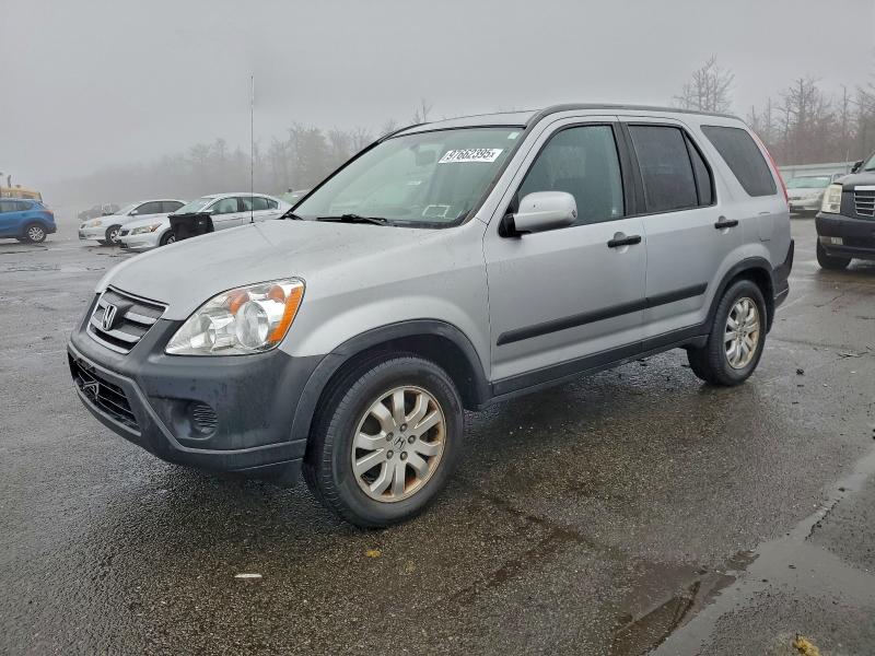 HONDA CR-V EX 2005 with VIN JHLRD78815C004470 - Photo from auction