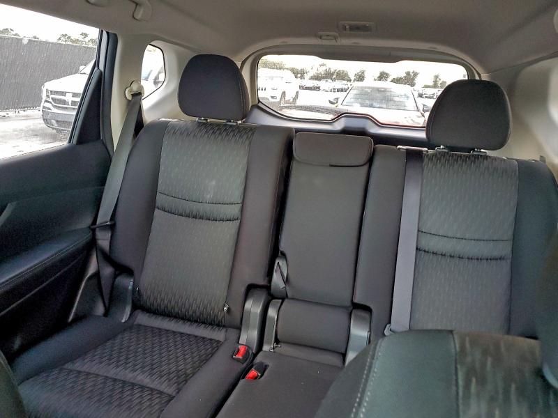 Photo 10 from auction – 2018 NISSAN ROGUE S with VIN JN8AT2MT2JW452952