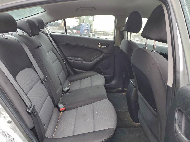 Photo 10 from auction – 2015 KIA FORTE LX with VIN KNAFX4A69F5415505