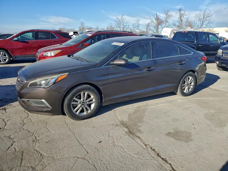 HYUNDAI SONATA SE 2017 with VIN 5NPE24AF2HH580781 - Photo from auction