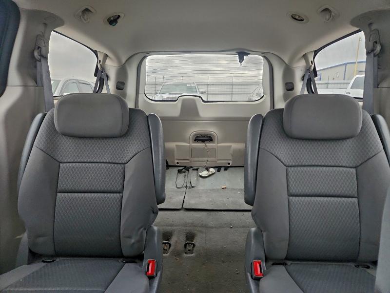 Photo 10 from auction – 2010 DODGE GRAND CARA with VIN 2D4RN4DE8AR365140