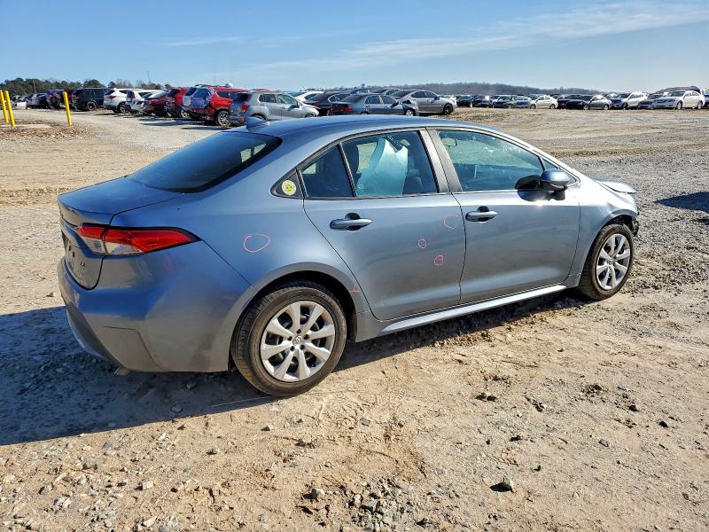 Photo 3 from auction – 2021 TOYOTA COROLLA LE with VIN 5YFEPMAE2MP180466