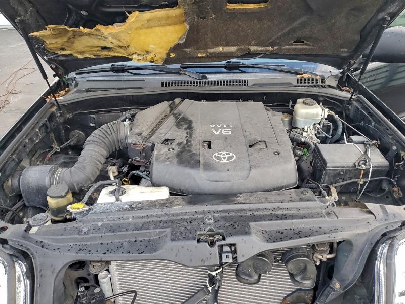 Photo 12 from auction – 2005 TOYOTA 4RUNNER SR with VIN JTEZU14R358034061