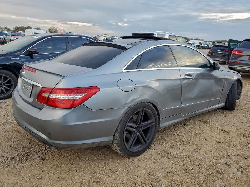 Photo 3 from auction – 2011 MERCEDES-BENZ E 550 with VIN WDDKJ7CB4BF081327