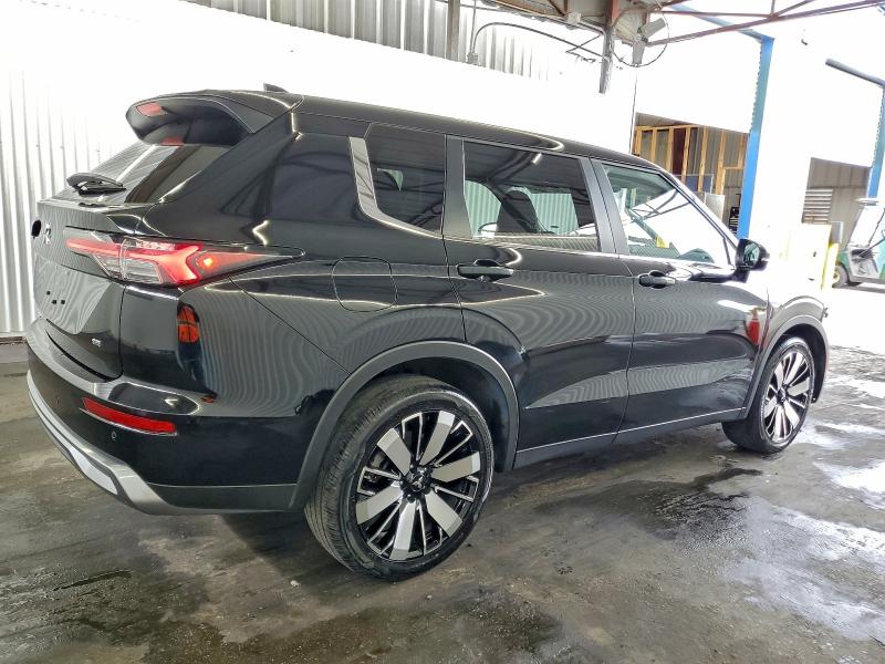 Photo 3 from auction – 2025 MITSUBISHI OUTLANDER with VIN JA4J3VA86SZ033350