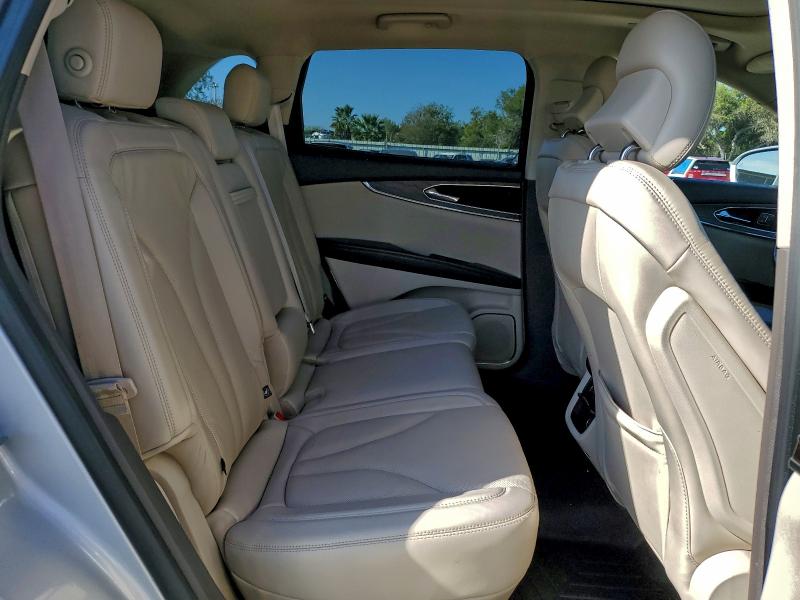 Photo 10 from auction – 2016 LINCOLN MKX with VIN 2LMTJ6LP4GBL43750