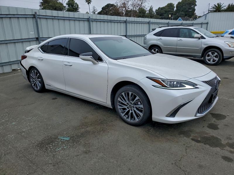 Photo 4 from auction – 2021 LEXUS ES 300H with VIN 58ADA1C19MU002129