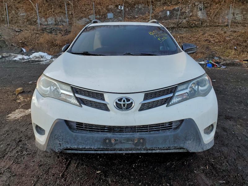 Photo 5 from auction – 2015 TOYOTA RAV4 LE with VIN 2T3BFREV5FW354259