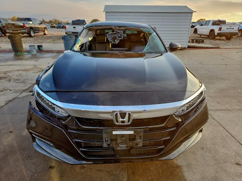 Photo 5 from auction – 2018 HONDA ACCORD EXL with VIN 1HGCV1F52JA034199