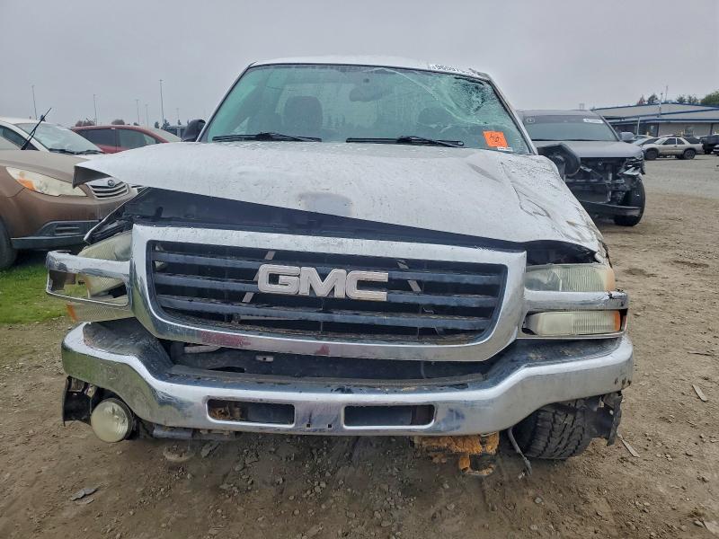 Photo 5 from auction – 2004 GMC NEW SIERRA with VIN 1GTEC14V44Z173000