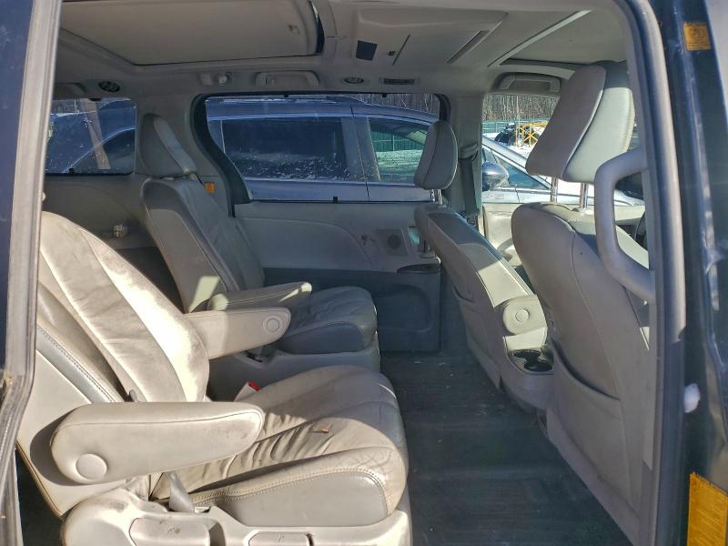 Photo 11 from auction – 2012 TOYOTA SIENNA with VIN 5TDYK3DC5CS212025