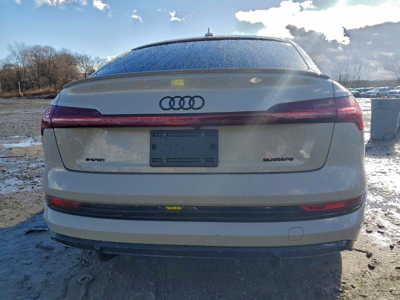 Photo 6 from auction – 2022 AUDI E-TRON SPO with VIN WA11AAGE6NB010188