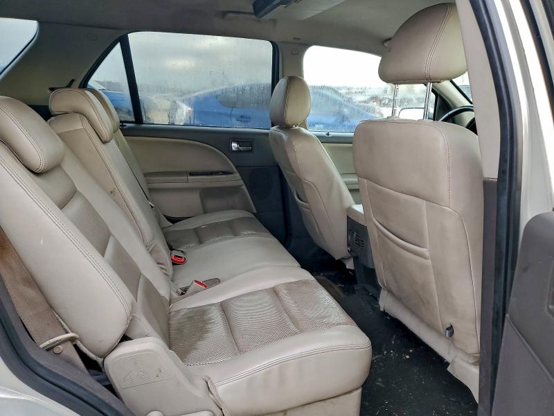 Photo 11 from auction – 2008 FORD TAURUS X L with VIN 1FMDK06W08GA09318