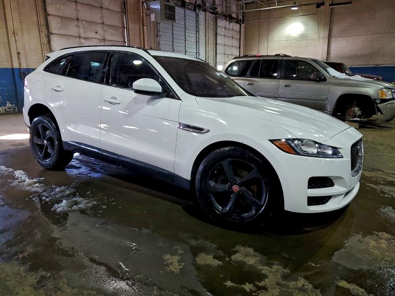 Photo 4 from auction – 2018 JAGUAR F-PACE PRE with VIN SADCJ2FX5JA324944