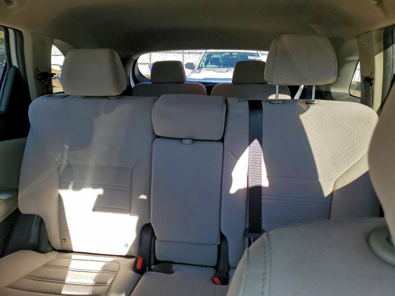 Photo 10 from auction – 2017 KIA SORENTO LX with VIN 5XYPG4A55HG304829