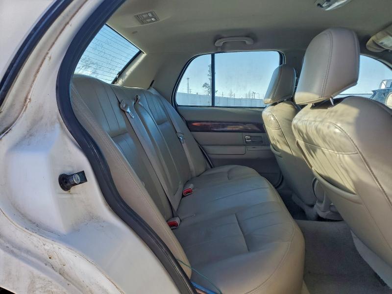 Photo 10 from auction – 2010 MERCURY GRAND MARQ with VIN 2MEBM7FV4AX622997