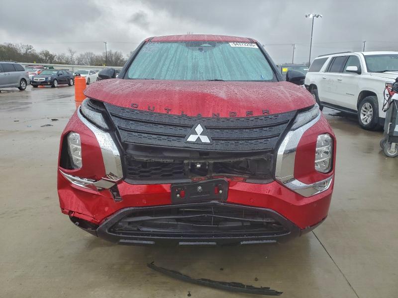 Photo 5 from auction – 2023 MITSUBISHI OUTLANDER with VIN JA4J3UA82PZ032102