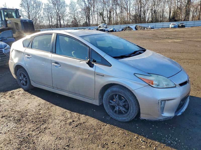 Photo 4 from auction – 2013 TOYOTA PRIUS with VIN JTDKN3DU0D0349920