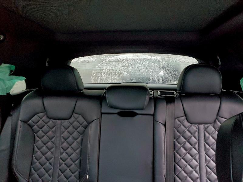 Photo 10 from auction – 2018 AUDI SQ5 PREMIU with VIN WA1A4AFY3J2166556