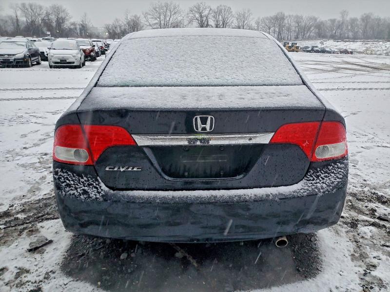 Photo 6 from auction – 2011 HONDA CIVIC LX with VIN 2HGFA1F55BH300049