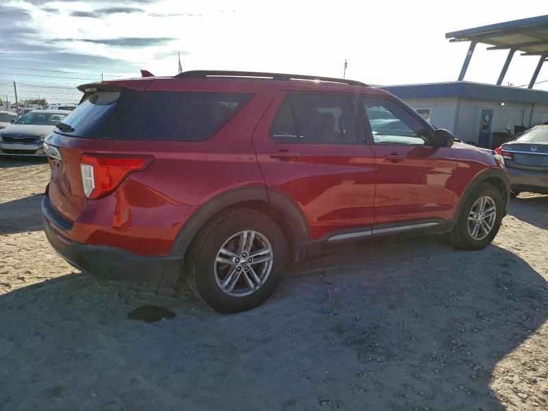 Photo 3 from auction – 2020 FORD EXPLORER X with VIN 1FMSK7DH7LGD13307