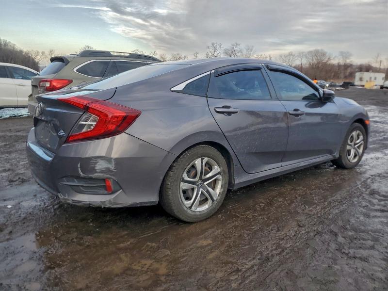 Photo 3 from auction – 2017 HONDA CIVIC LX with VIN 2HGFC2F53HH521304