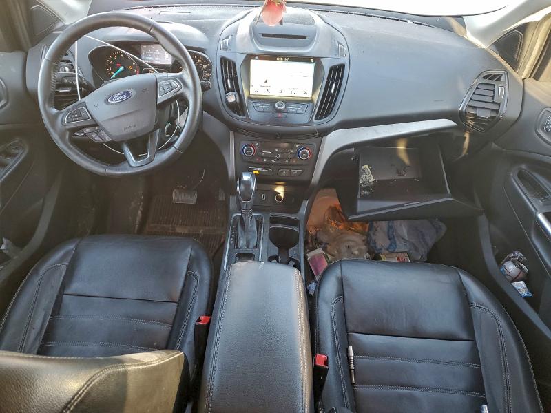 Photo 8 from auction – 2018 FORD ESCAPE SEL with VIN 1FMCU9HD6JUC11383
