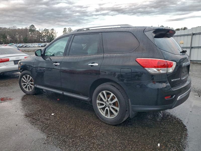 Photo 2 from auction – 2014 NISSAN PATHFINDER with VIN 5N1AR2MN5EC729303