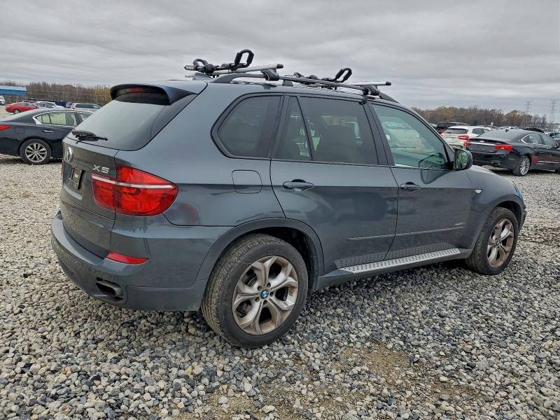 Photo 3 from auction – 2012 BMW X5 XDRIVE5 with VIN 5UXZV8C59CL424194