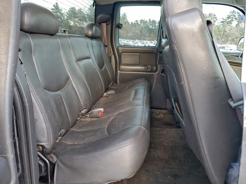 Photo 10 from auction – 2005 GMC SIERRA K25 with VIN 1GTHK29U05E125184
