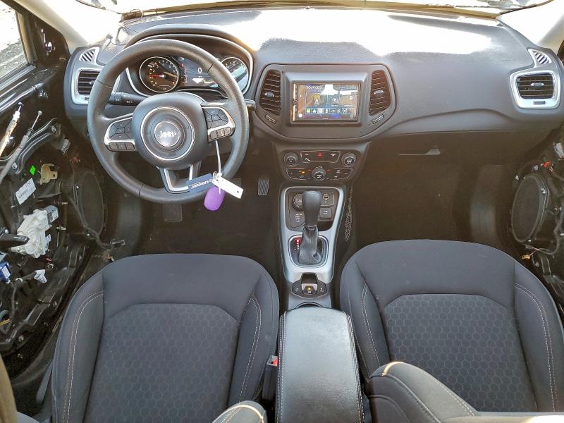 Photo 8 from auction – 2018 JEEP COMPASS SP with VIN 3C4NJDAB9JT423531