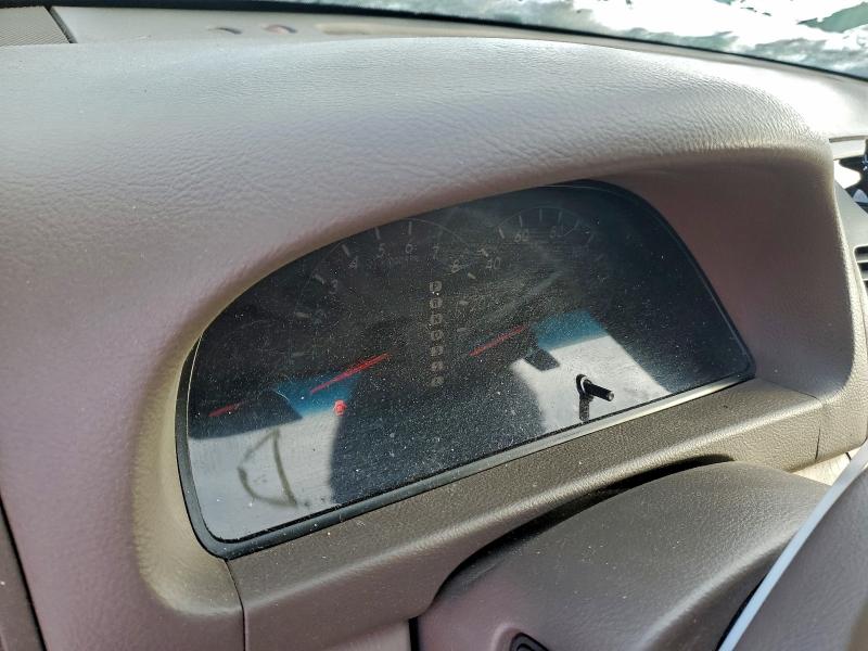 Photo 9 from auction – 2005 TOYOTA CAMRY LE with VIN JTDBE32K053025531