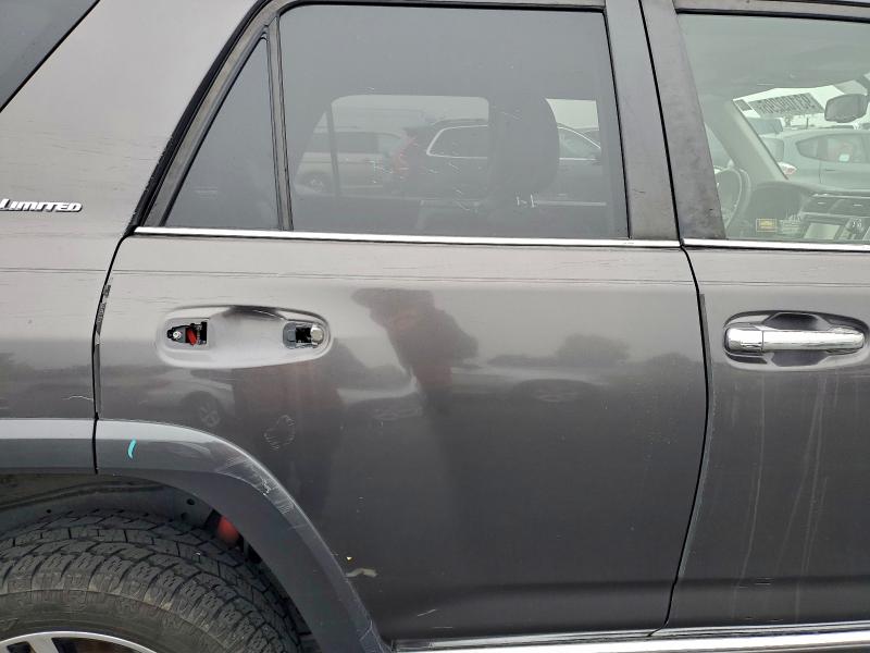 Photo 11 from auction – 2017 TOYOTA 4RUNNER SR with VIN JTEBU5JR4H5434908