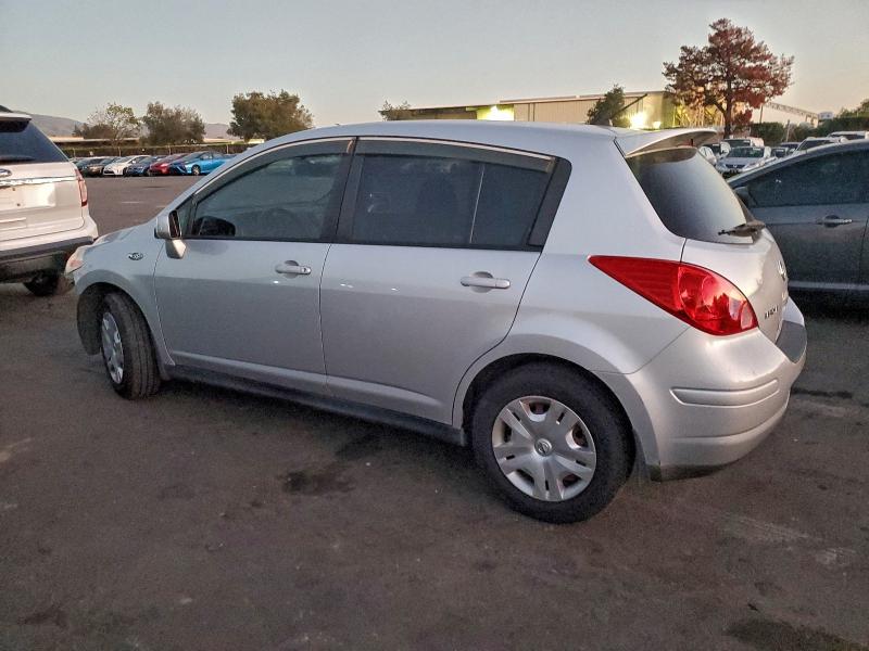 Photo 2 from auction – 2010 NISSAN VERSA S with VIN 3N1BC1CP1AL365115