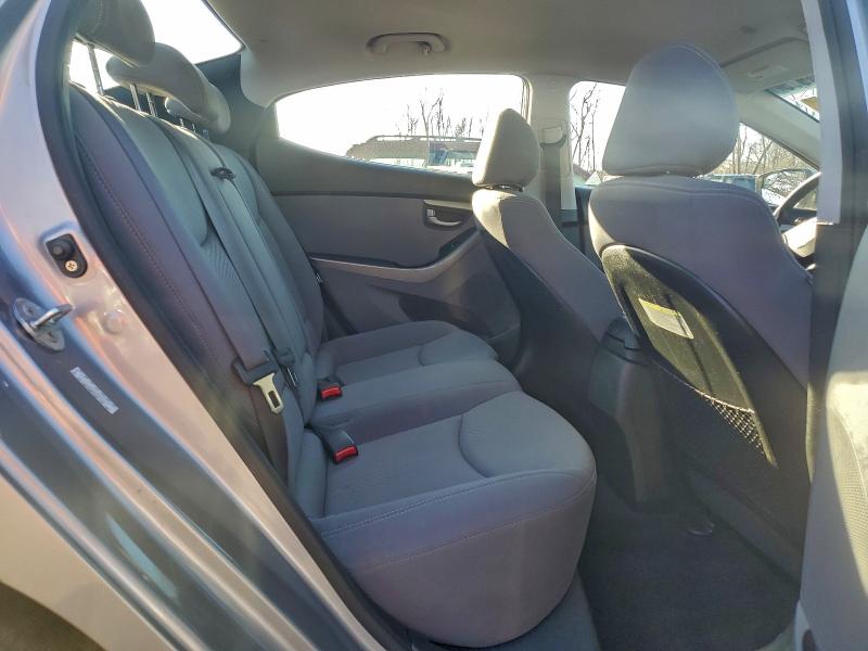 Photo 10 from auction – 2016 HYUNDAI ELANTRA with VIN KMHDH4AE6GU544903