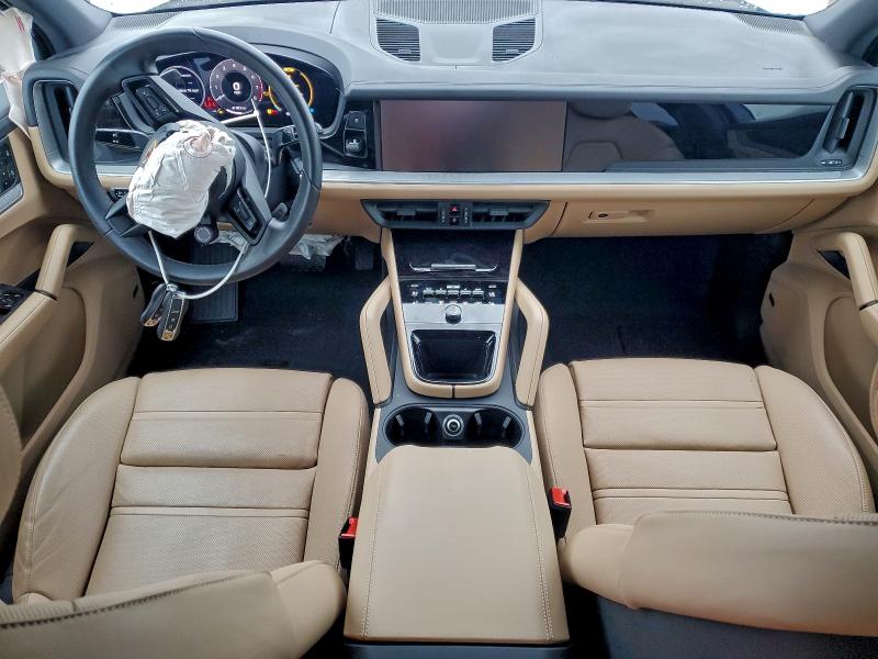 Photo 8 from auction – 2024 PORSCHE CAYENNE with VIN WP1AA2AY9RDA14324