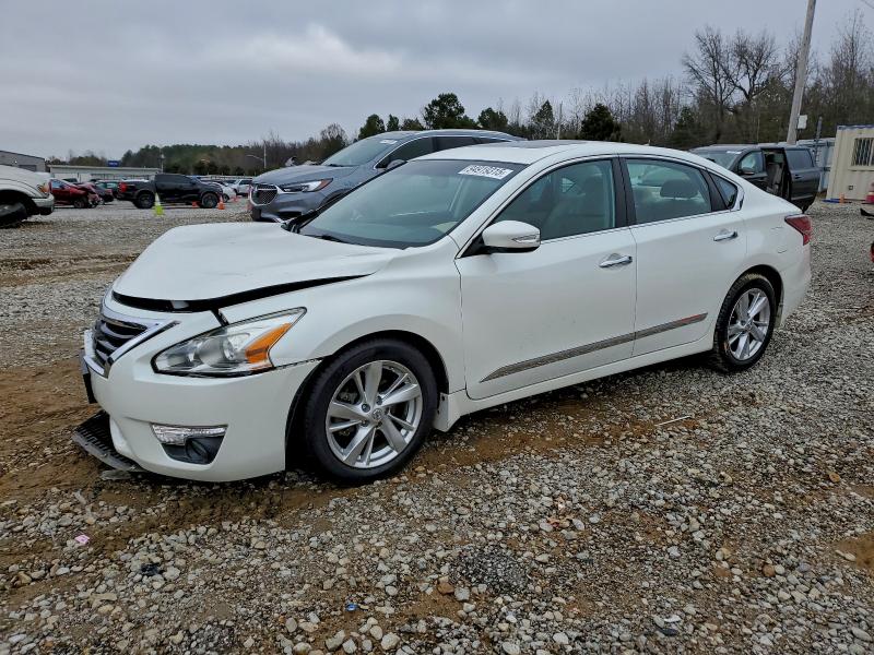 NISSAN ALTIMA 2.5 2015 with VIN 1N4AL3AP8FN367805 - Photo from auction