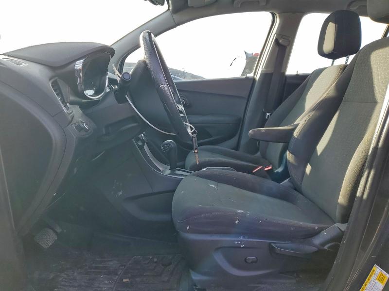 Photo 7 from auction – 2018 CHEVROLET TRAX LS with VIN 3GNCJKSB2JL211491
