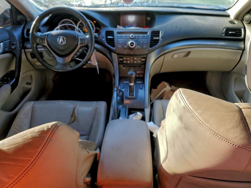Photo 8 from auction – 2011 ACURA TSX with VIN JH4CW2H69BC002345