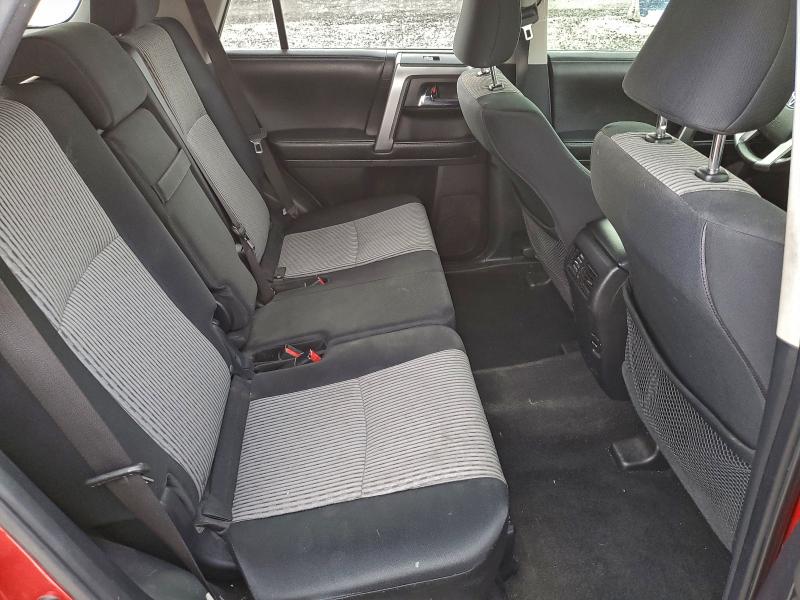 Photo 11 from auction – 2015 TOYOTA 4RUNNER SR with VIN JTEBU5JR9F5256393