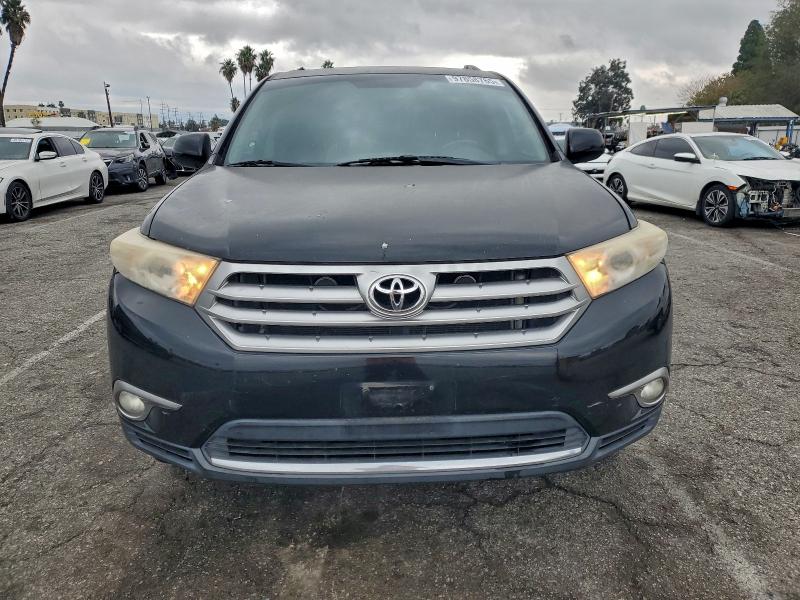 Photo 5 from auction – 2011 TOYOTA HIGHLANDER with VIN 5TDZK3EH2BS049640