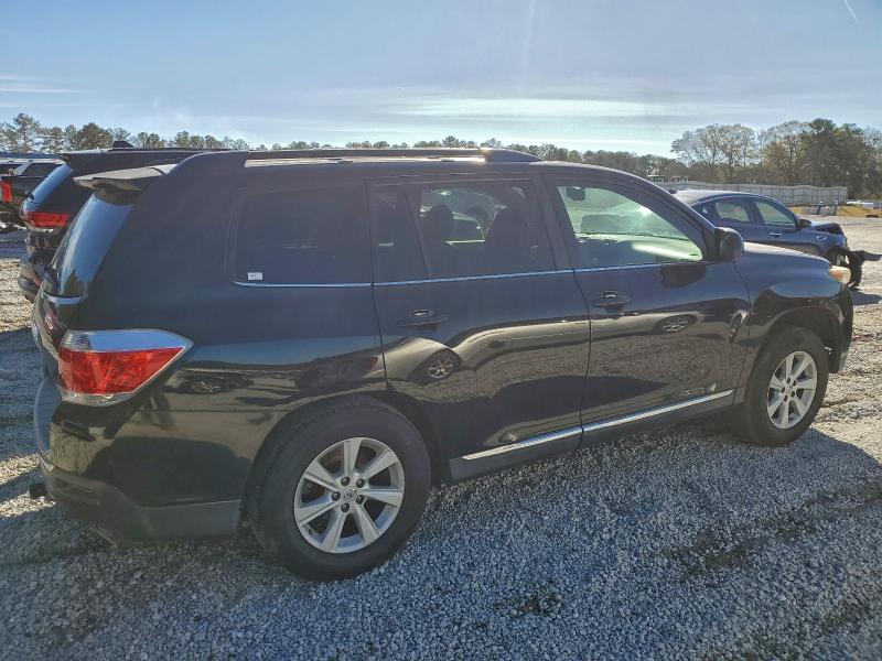 Photo 3 from auction – 2013 TOYOTA HIGHLANDER with VIN 5TDZK3EH6DS128487