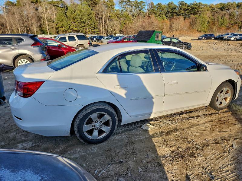 Photo 3 from auction – 2014 CHEVROLET MALIBU LS with VIN 1G11B5SL6EF290048