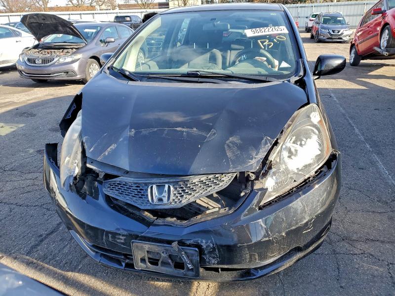 Photo 5 from auction – 2013 HONDA FIT with VIN JHMGE8H39DC070757