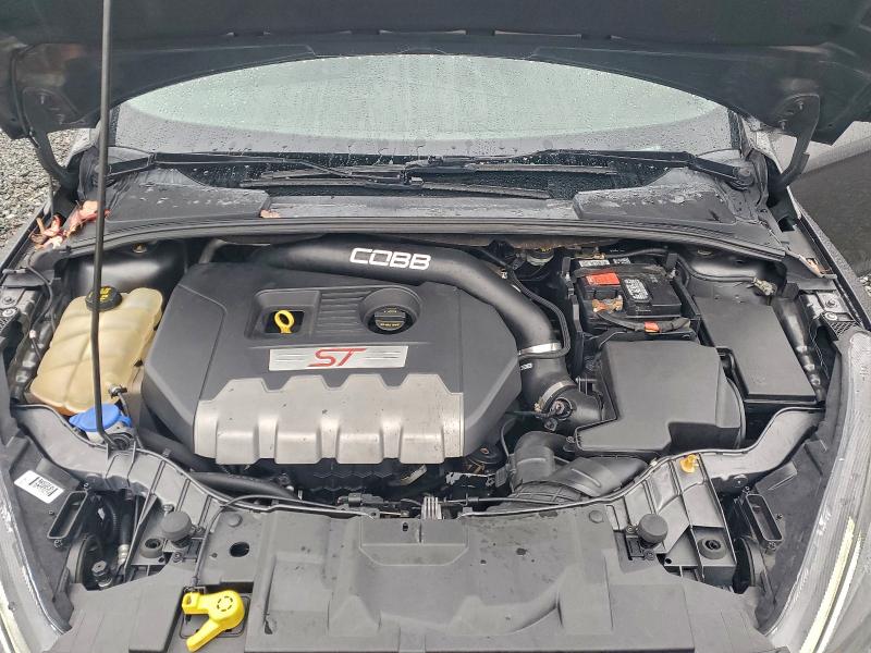 Photo 12 from auction – 2017 FORD FOCUS ST with VIN 1FADP3L94HL335979