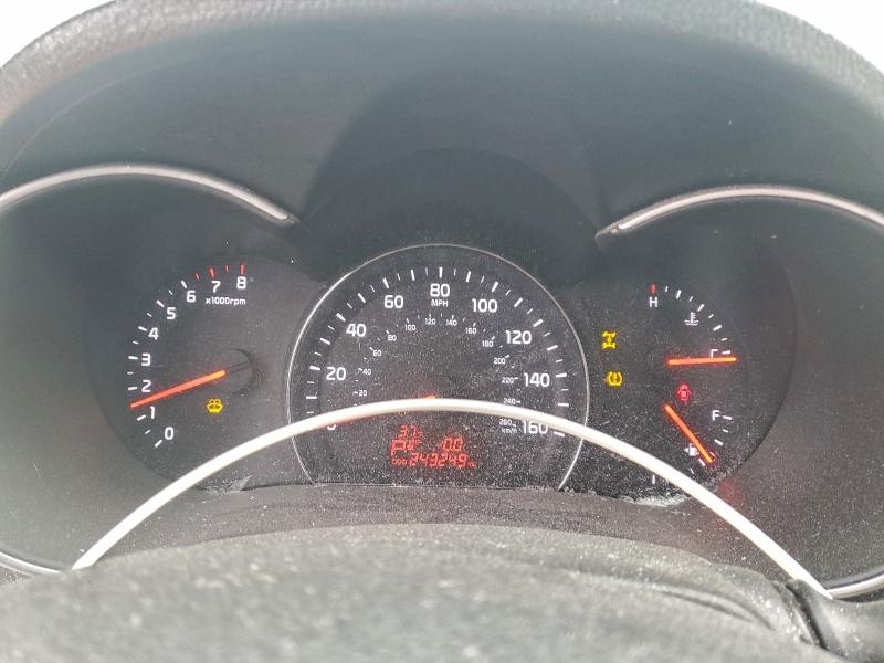 Photo 9 from auction – 2014 KIA SORENTO with VIN 5XYKTCA61EG511450