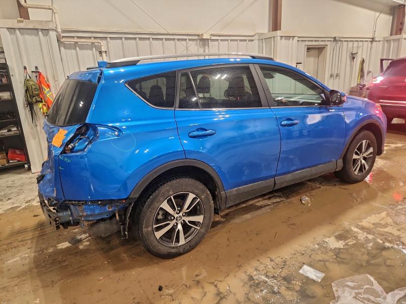 Photo 3 from auction – 2017 TOYOTA RAV4 XLE with VIN 2T3RFREV7HW604604