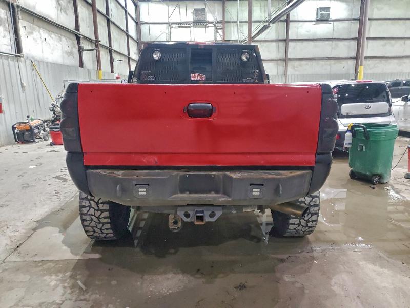 Photo 6 from auction – 2005 CHEVROLET SILVERADO with VIN 1GCHK29U85E176822