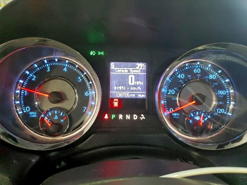 Photo 9 from auction – 2015 CHRYSLER TOWN & COU with VIN 2C4RC1BG7FR694425