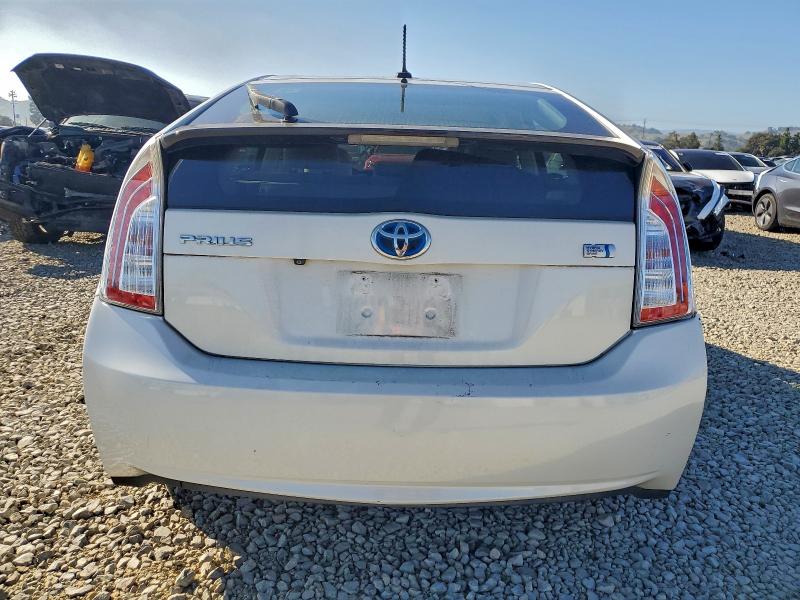 Photo 6 from auction – 2015 TOYOTA PRIUS with VIN JTDKN3DU2F1869727